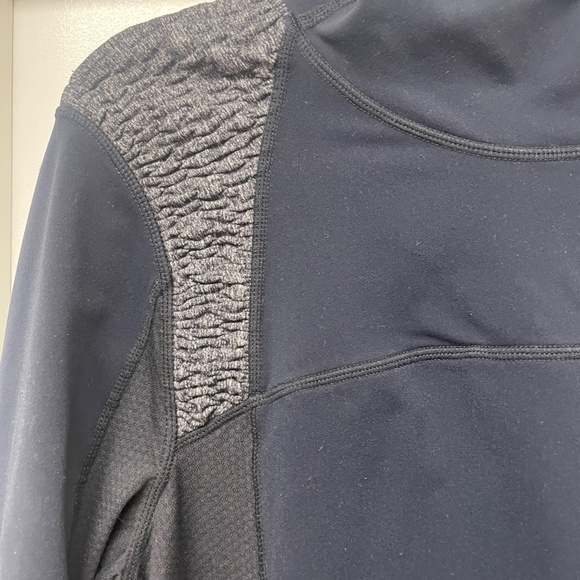 Lululemon Run Back On Track Pullover Hoodie Ponytail Hole - Picture 4 of 11